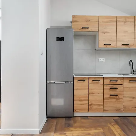 Close-central - Great Location- Praga Polnoc - 10 People - Marcinkowskiego Apartment Warsaw