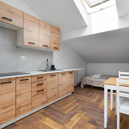 Close-central - Great Location- Praga Polnoc - 10 People - Marcinkowskiego