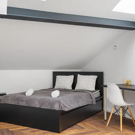 Close-central - Great Location- Praga Polnoc - 10 People - Marcinkowskiego *